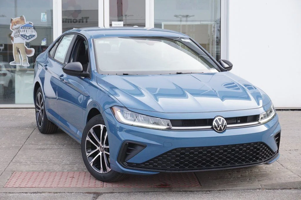 New 2026 Blue Volkswagen 1.5T Sport image 4