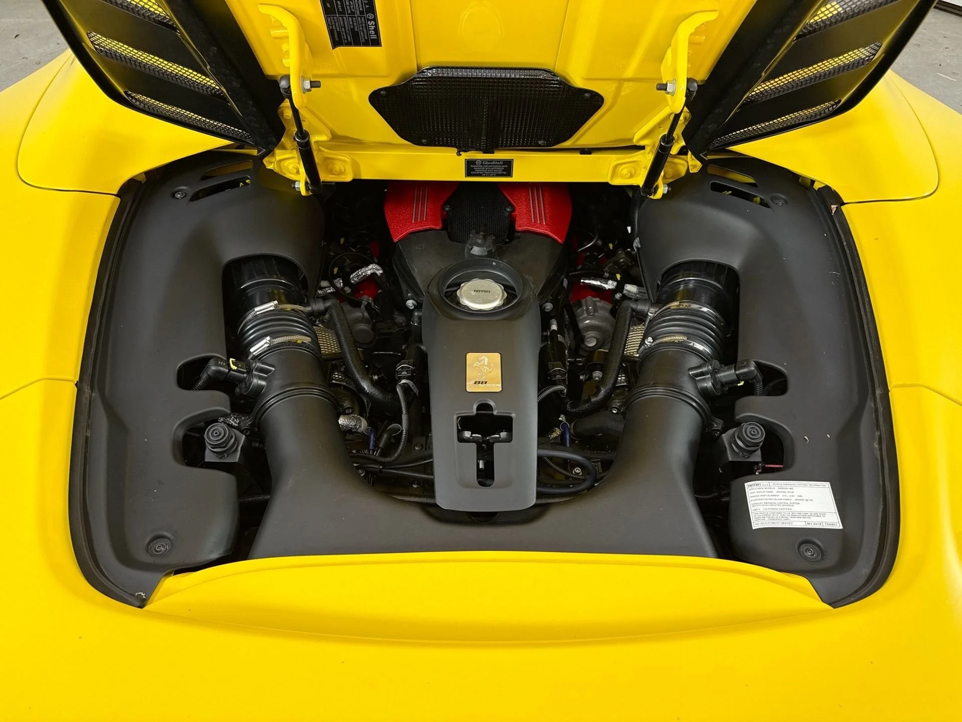 2018 Ferrari 488 GTB Base - Photo 25