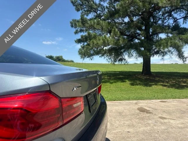 Used 2017 Blue BMW 530i xDrive image 11