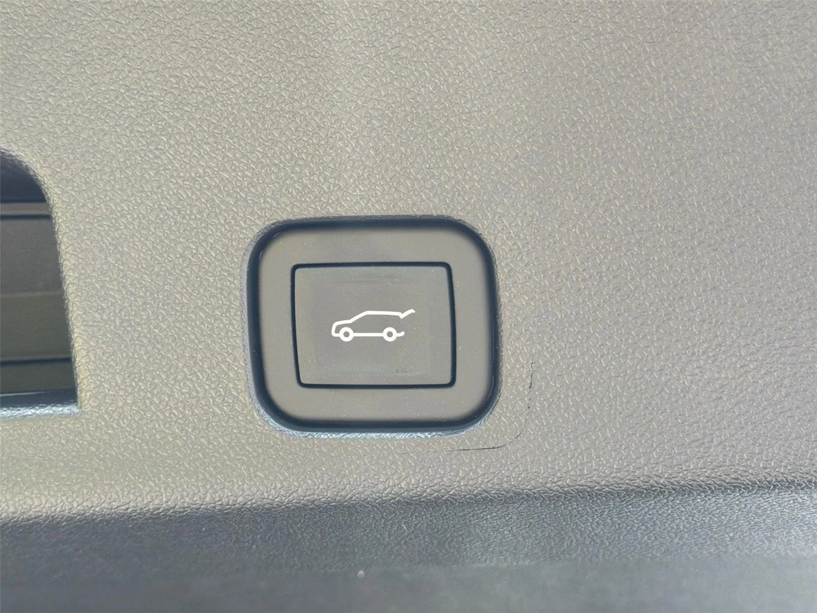 2026 GMC Acadia Denali Ultimate - Photo 15