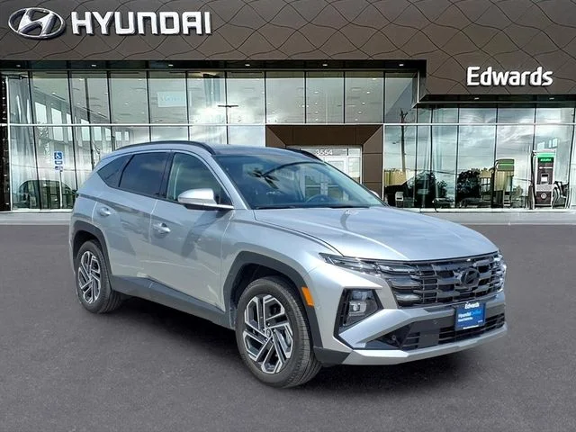 Used 2025 Silver Hyundai Limited image 3