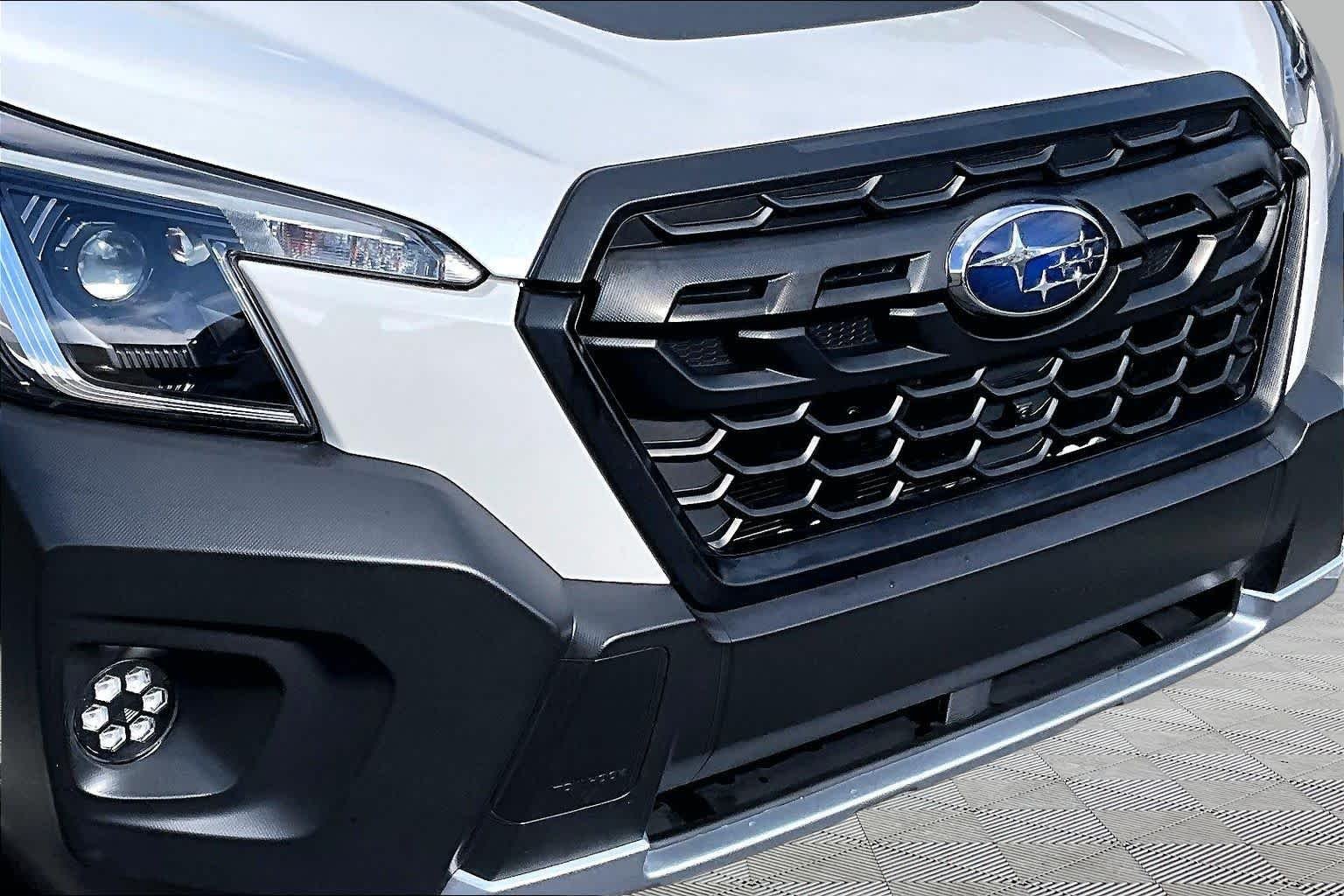 Used 2024 Crystal White Pearl Subaru Wilderness image 30