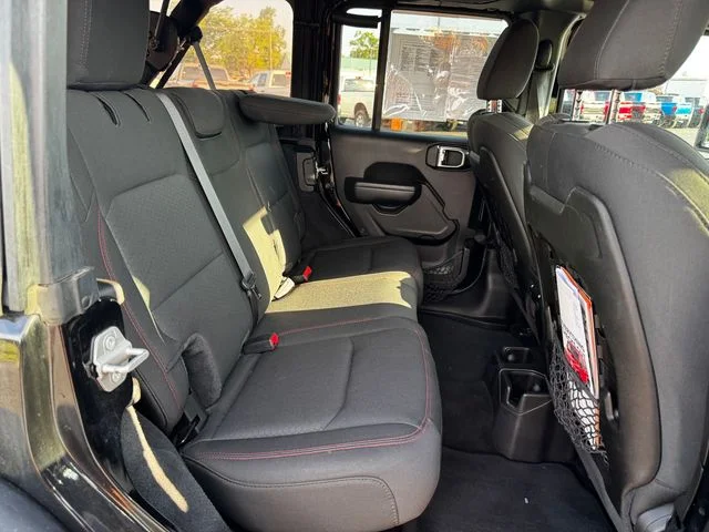 Used 2022 Black Jeep Unlimited Rubicon image 16