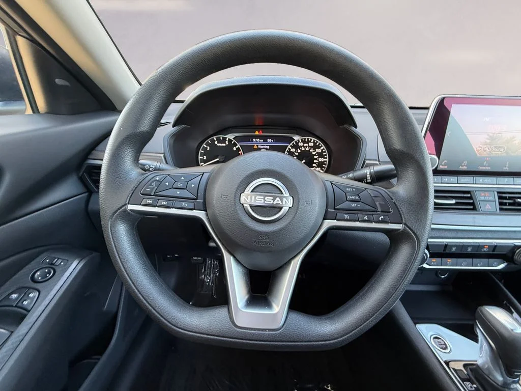Used 2024 Gray Nissan 2.5 SV image 13