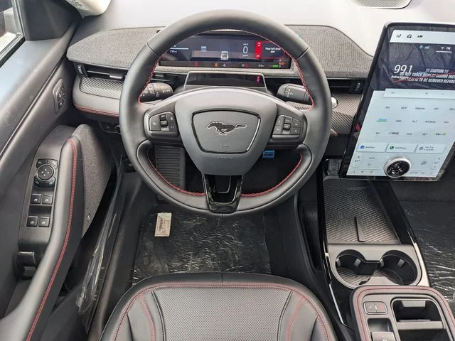 2025 Ford Mustang Mach-E Premium - Photo 12