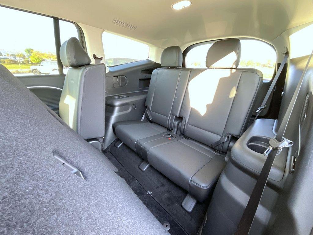 2026 Hyundai IONIQ 9 SEL - Photo 11