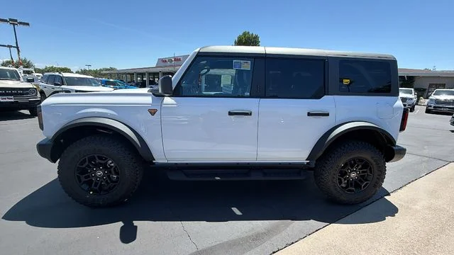 New 2026 Oxford White Ford Badlands® image 7