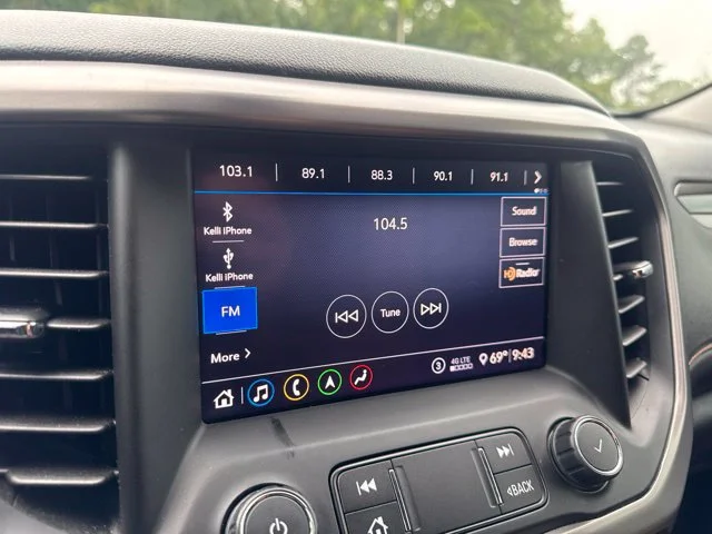 Used 2020 Silver GMC AT4 image 20