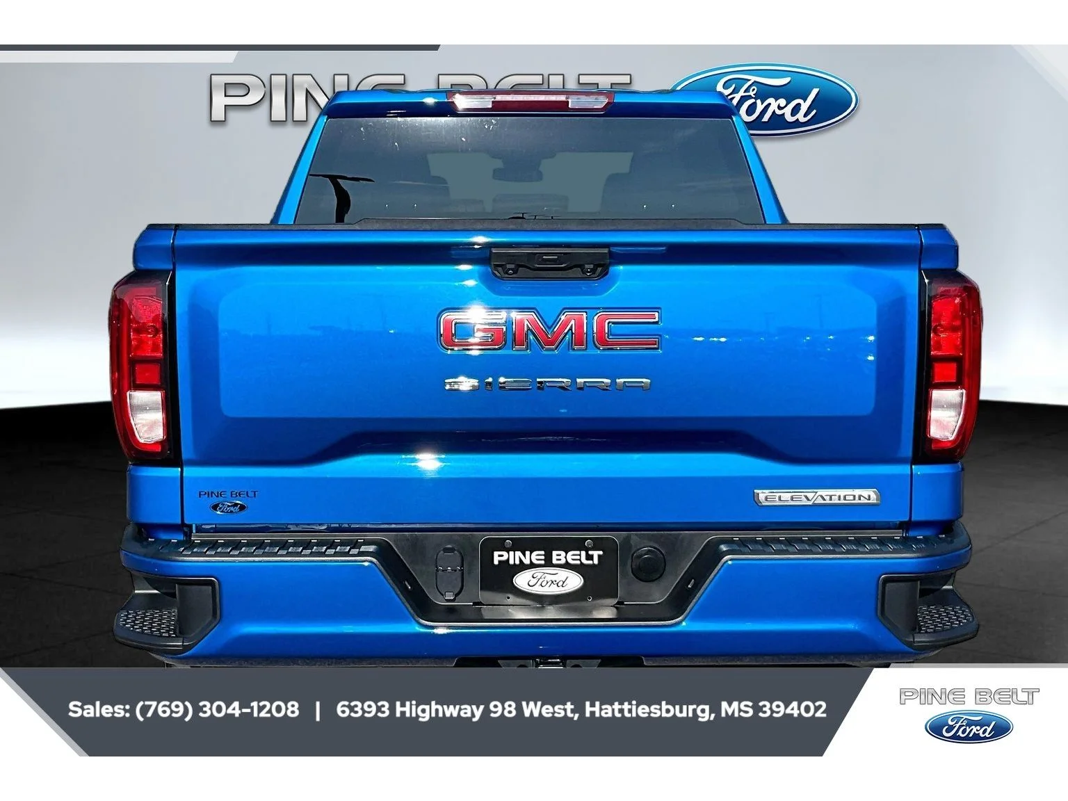 Used 2024 Dynamic Blue Metallic GMC Elevation image 4