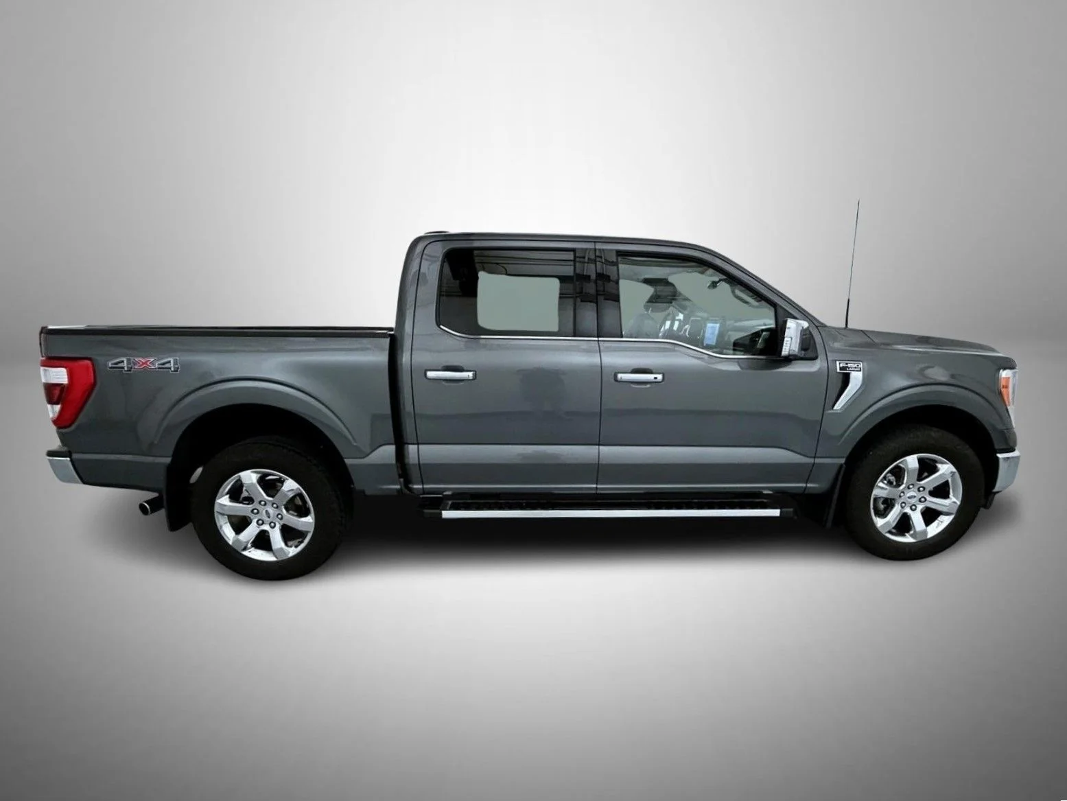 Used 2023 Gray Ford Lariat image 4
