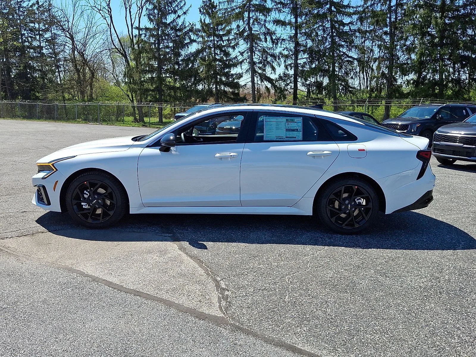 New 2026 White Kia GT-Line image 5
