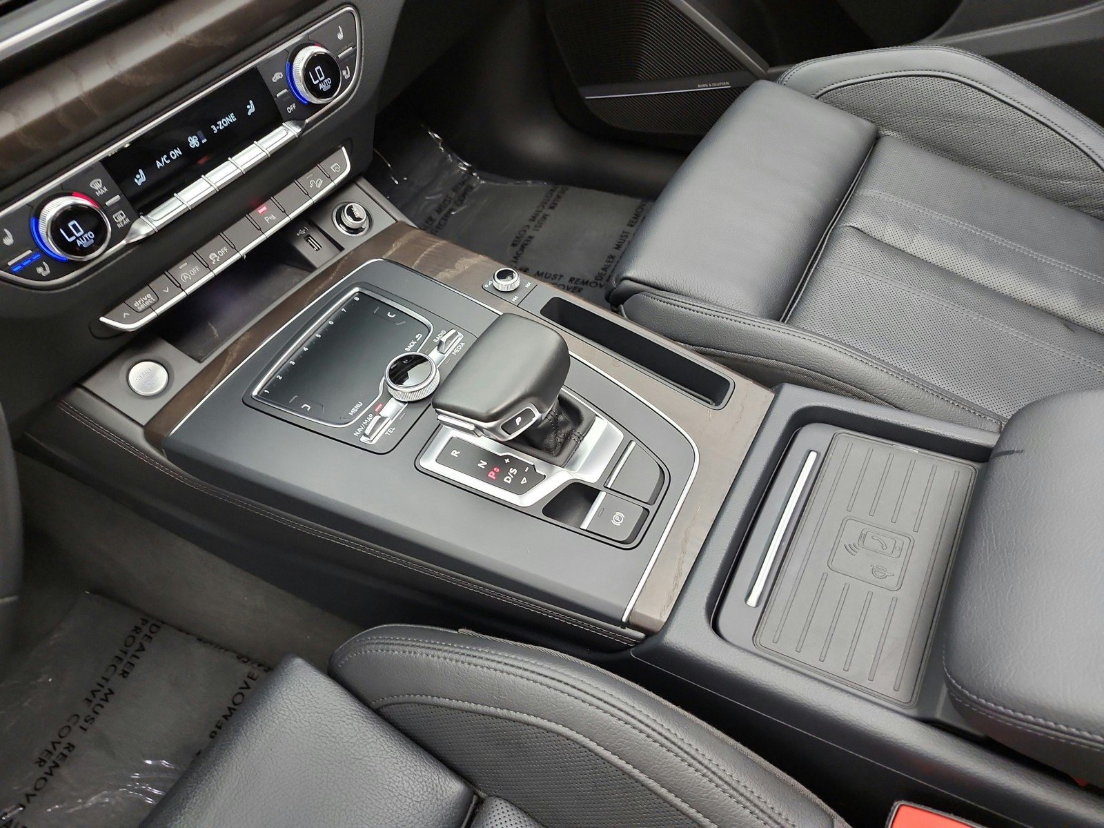 Used 2019 Mythos Black Metallic Audi Premium Plus 45 TFSI quattro image 11