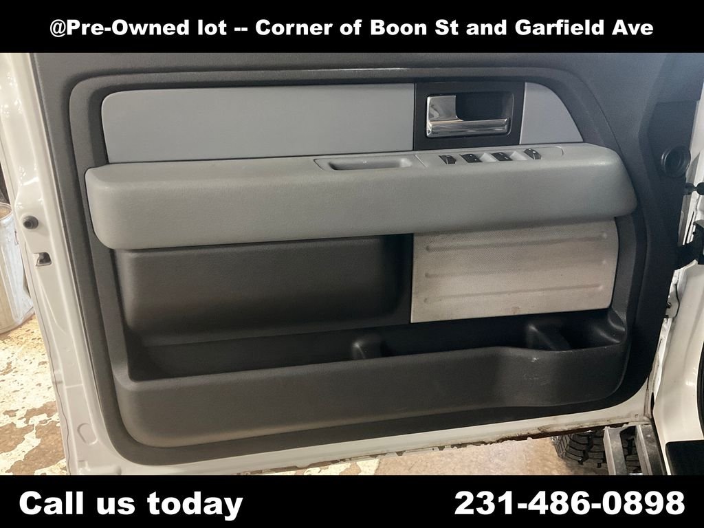 Used 2014  Ford XL image 15