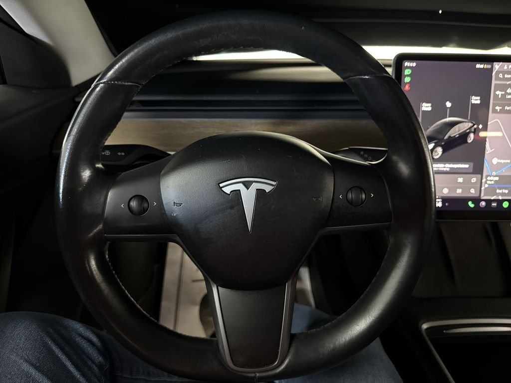 Used 2018  Tesla Long Range image 22