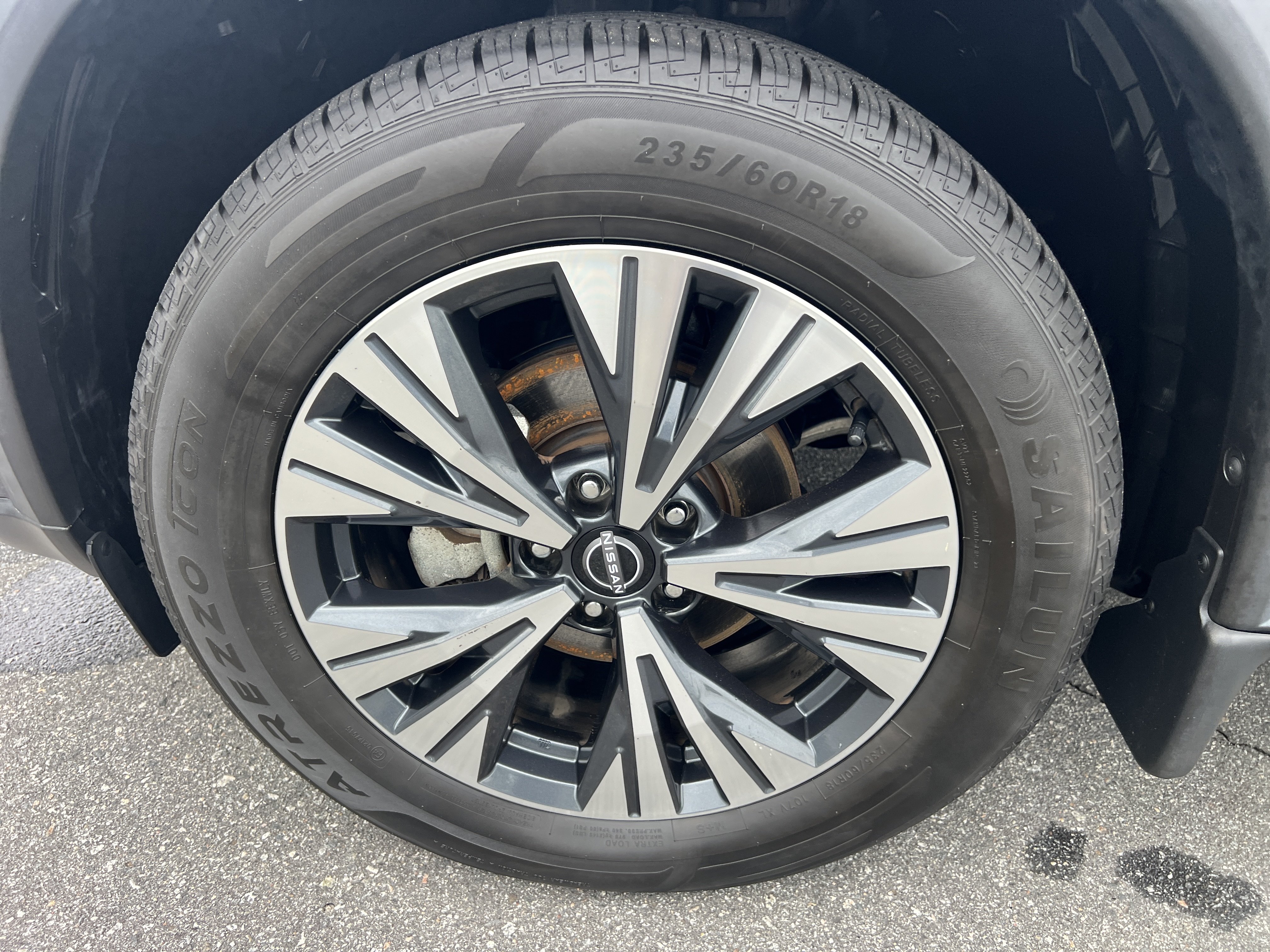 Used 2023 Gun Metallic Nissan SV image 9