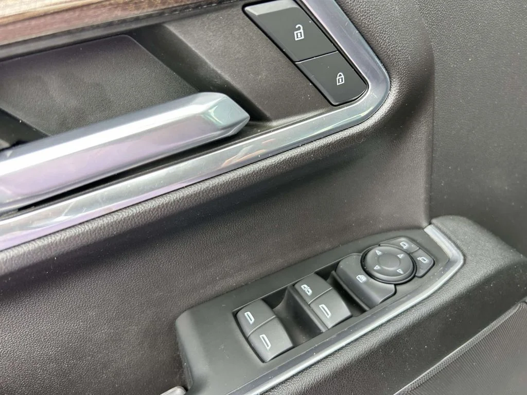 Used 2023 Gray Chevrolet RST image 19