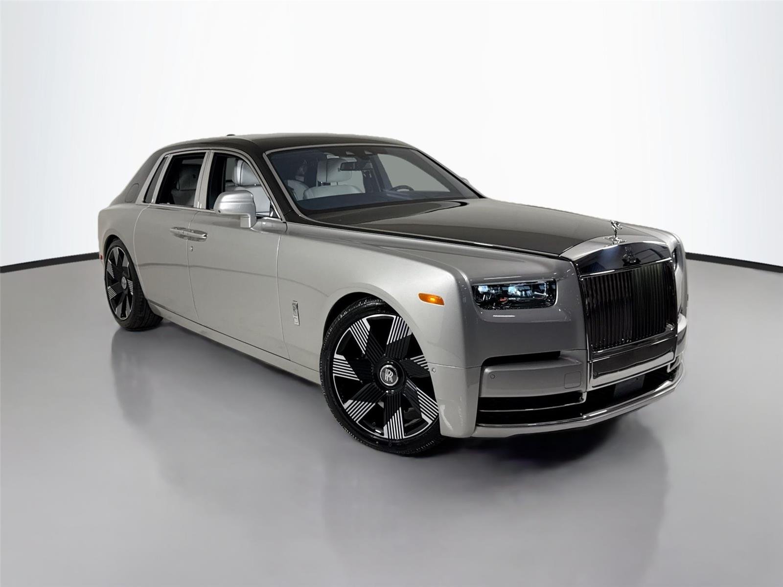 Used 2023  Rolls-Royce  image 56