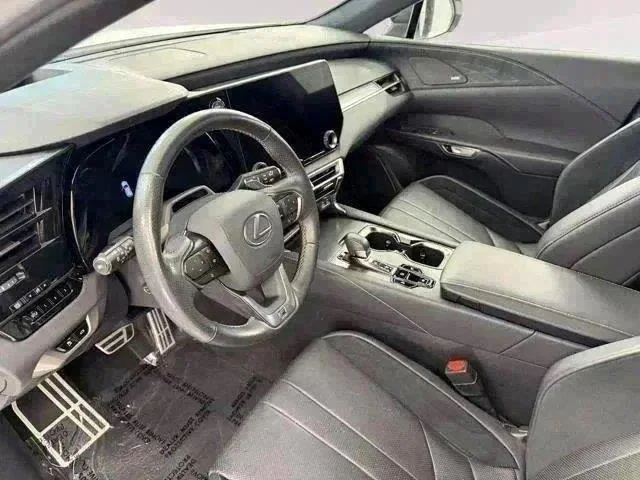 2023 Lexus RX Hybrid 500h - Photo 46