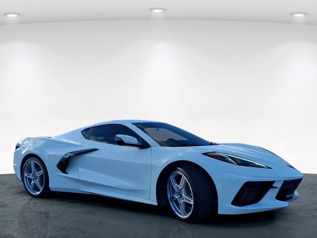 Used 2020 White Chevrolet Stingray image 5