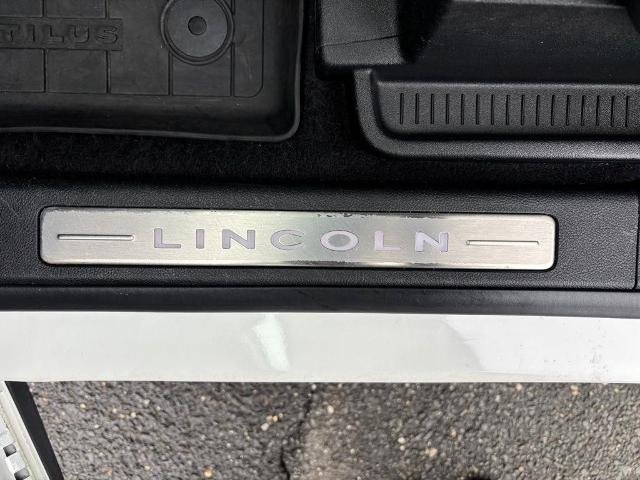 Used 2023 White Metallic Lincoln Reserve image 80