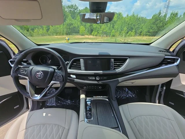 Used 2023 White Buick Avenir image 10
