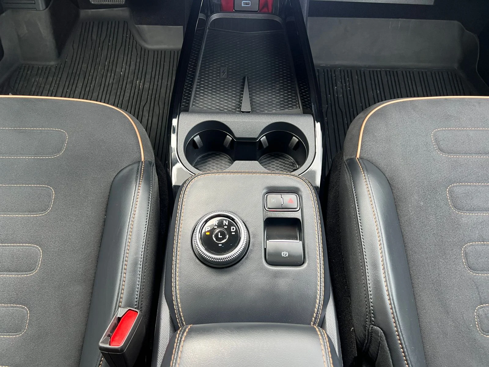 Used 2023 White Ford GT image 20