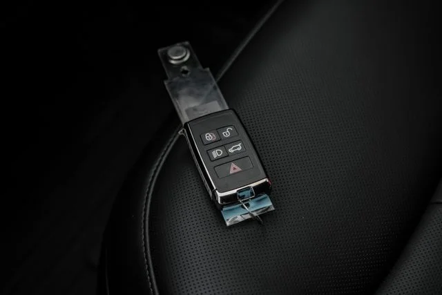 2026 Land Rover Range Rover SE - Photo 74