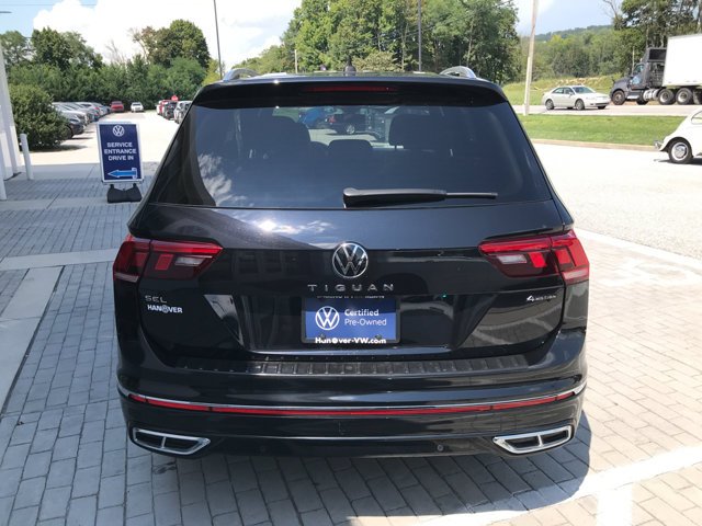 Certified Used 2023 Deep Black Pearl Volkswagen SEL R-Line image 7
