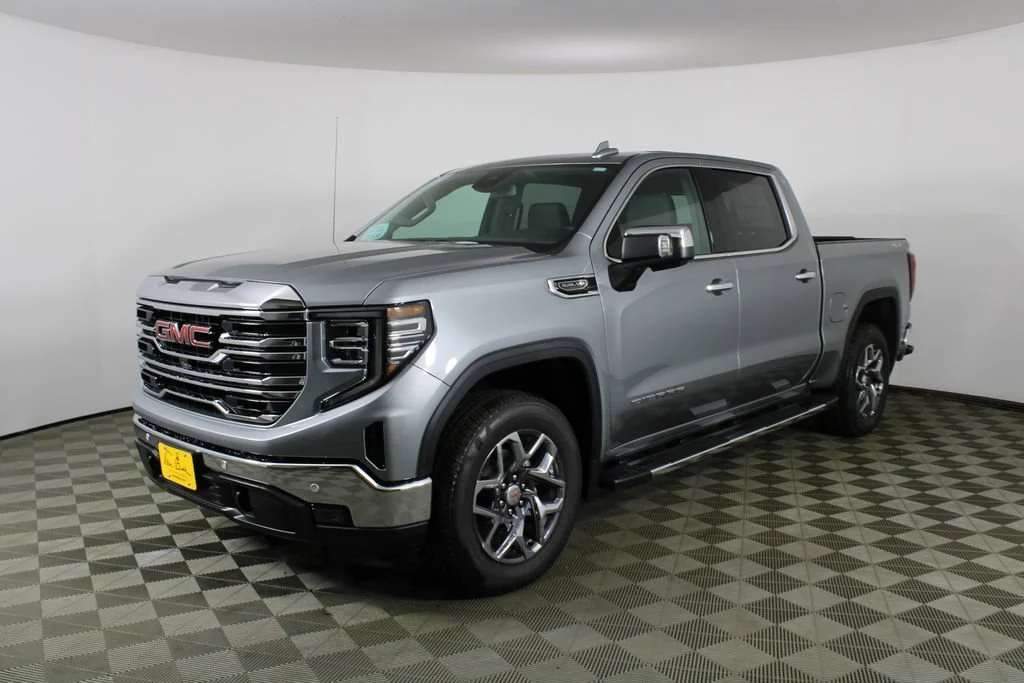 2026 GMC Sierra 1500 SLT - Photo 3