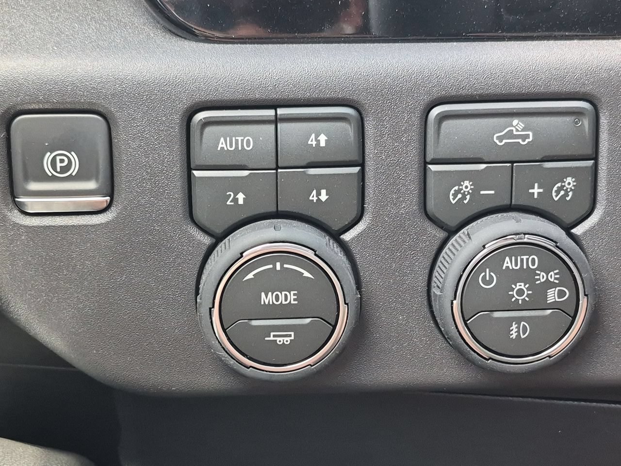 2026 Chevrolet Silverado 1500 RST - Photo 18