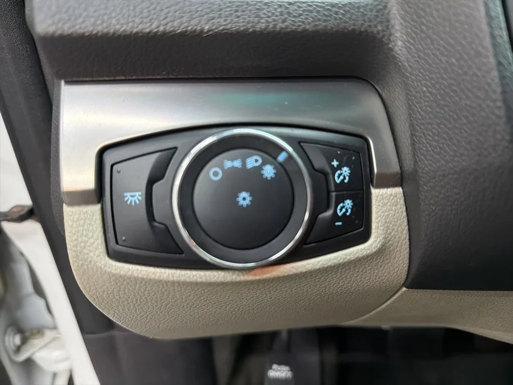 Used 2014 White Ford Base image 44
