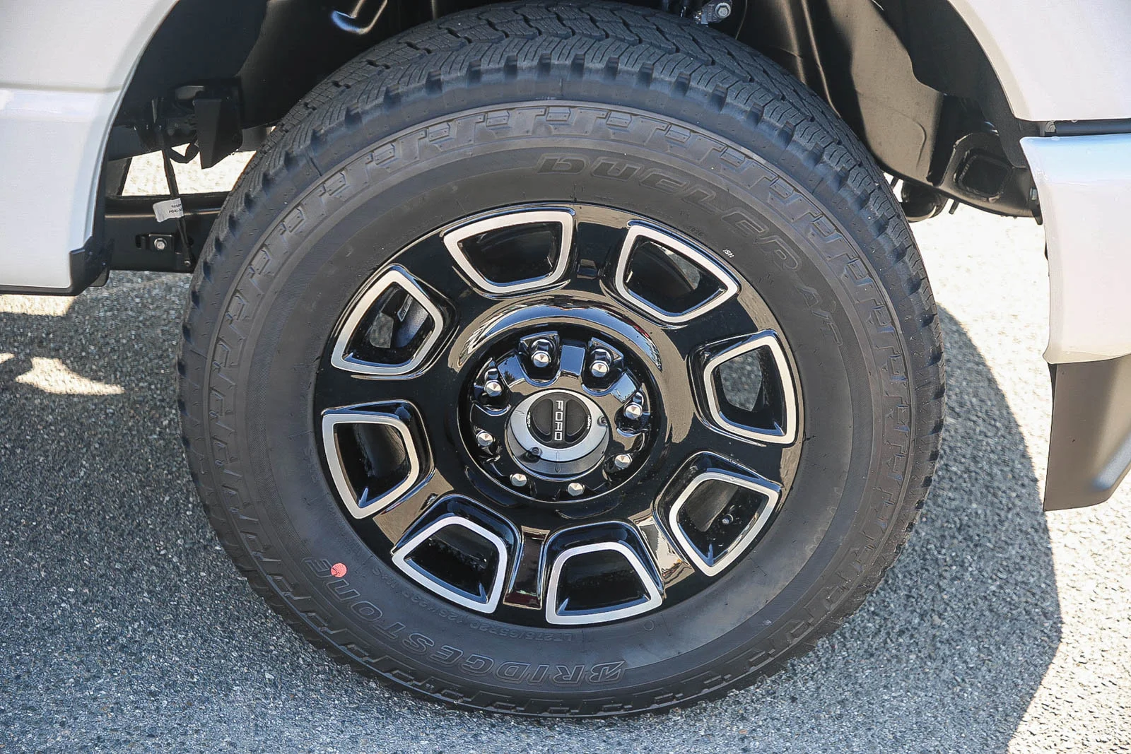 2026 Ford F-350 Super Duty Platinum - Photo 12