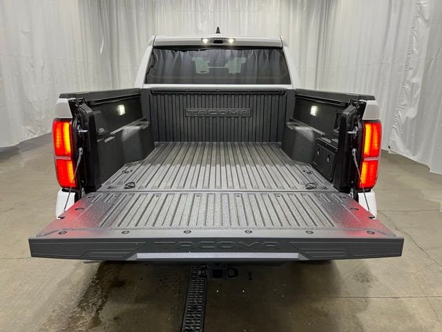 2026 Toyota Tacoma TRD Off Road - Photo 12