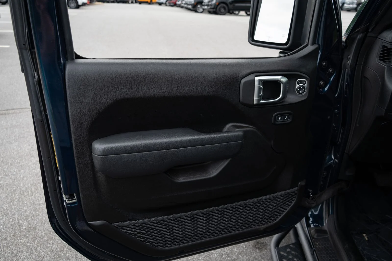 Used 2025 Blue Pearl Jeep Nighthawk image 16