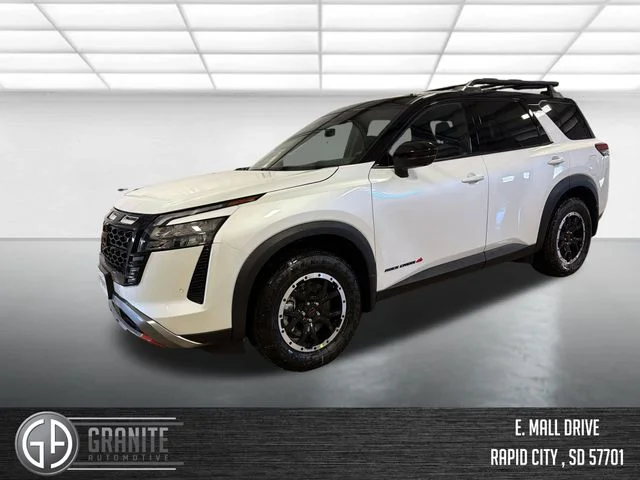2026 Nissan Pathfinder Rock Creek 4WD's photo