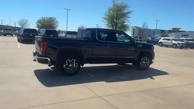 2026 GMC Sierra 1500 SLE - Photo 9