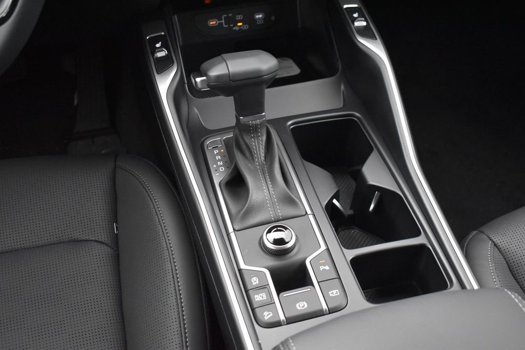 New 2026 Ivory Silver Kia S image 16