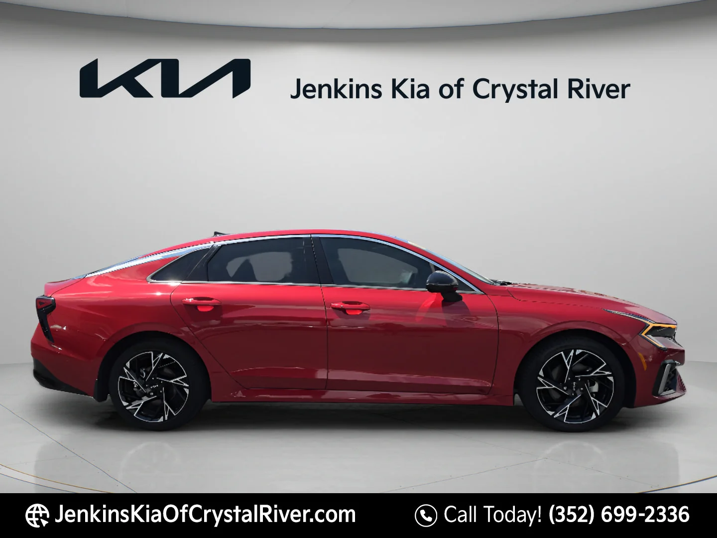 Used 2025 Runway Red Kia GT-Line image 3