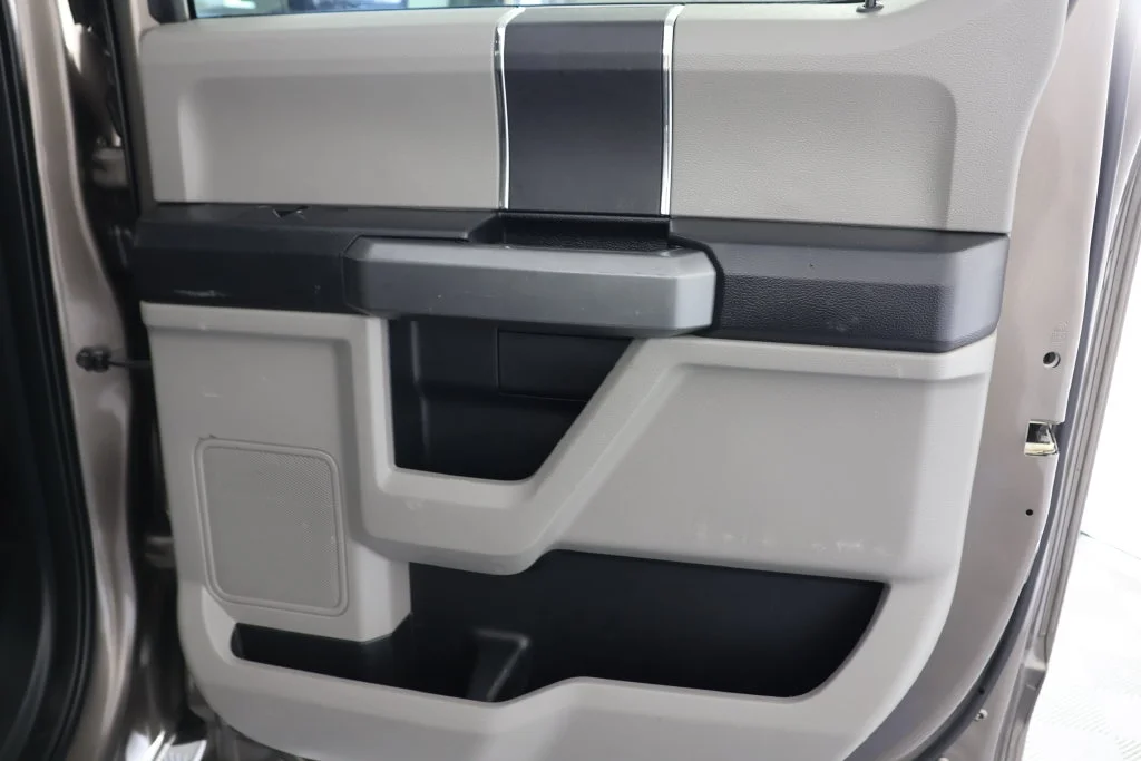 Used 2018 Stone Gray Metallic Ford XLT image 24