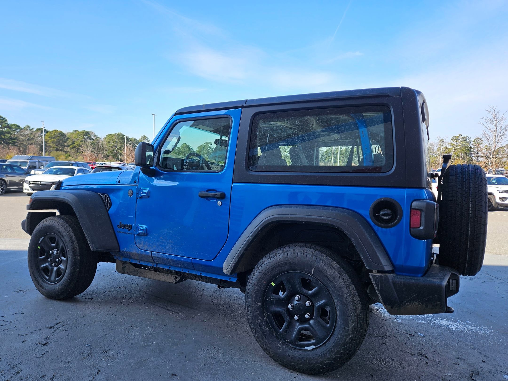 New 2026 Hydro Blue Pearl-Coat Exterior Paint Jeep Sport image 5