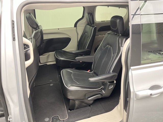 2024 Chrysler Pacifica Limited - Photo 13