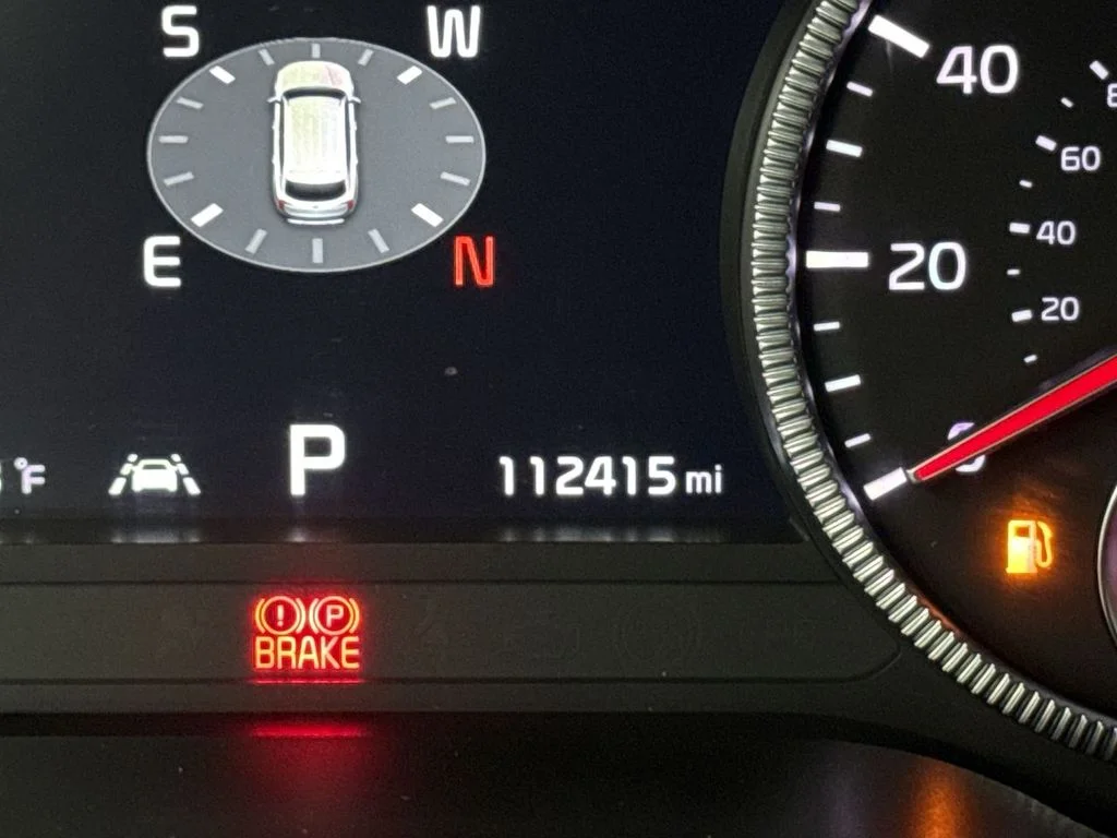Used 2021 White Pearl Kia SX image 18