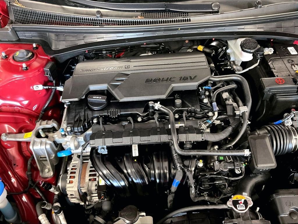 Used 2025 Red Hyundai SEL Sport image 28