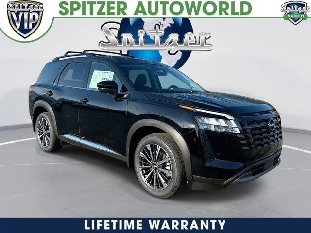 2026 Nissan Pathfinder Platinum 4WD's photo