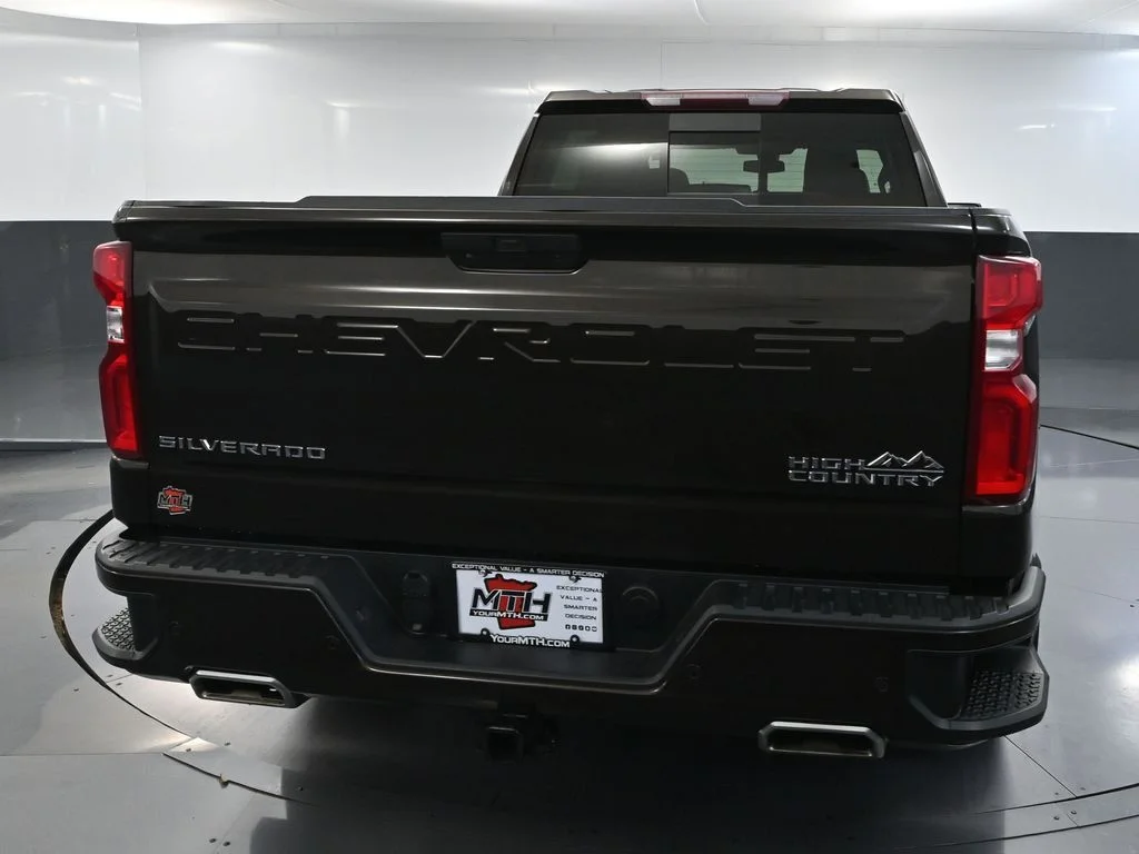 Used 2020 Brown Chevrolet High Country image 6