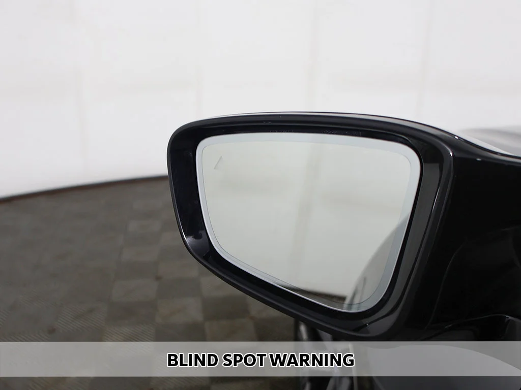 Used 2023 Gray BMW M50 image 8