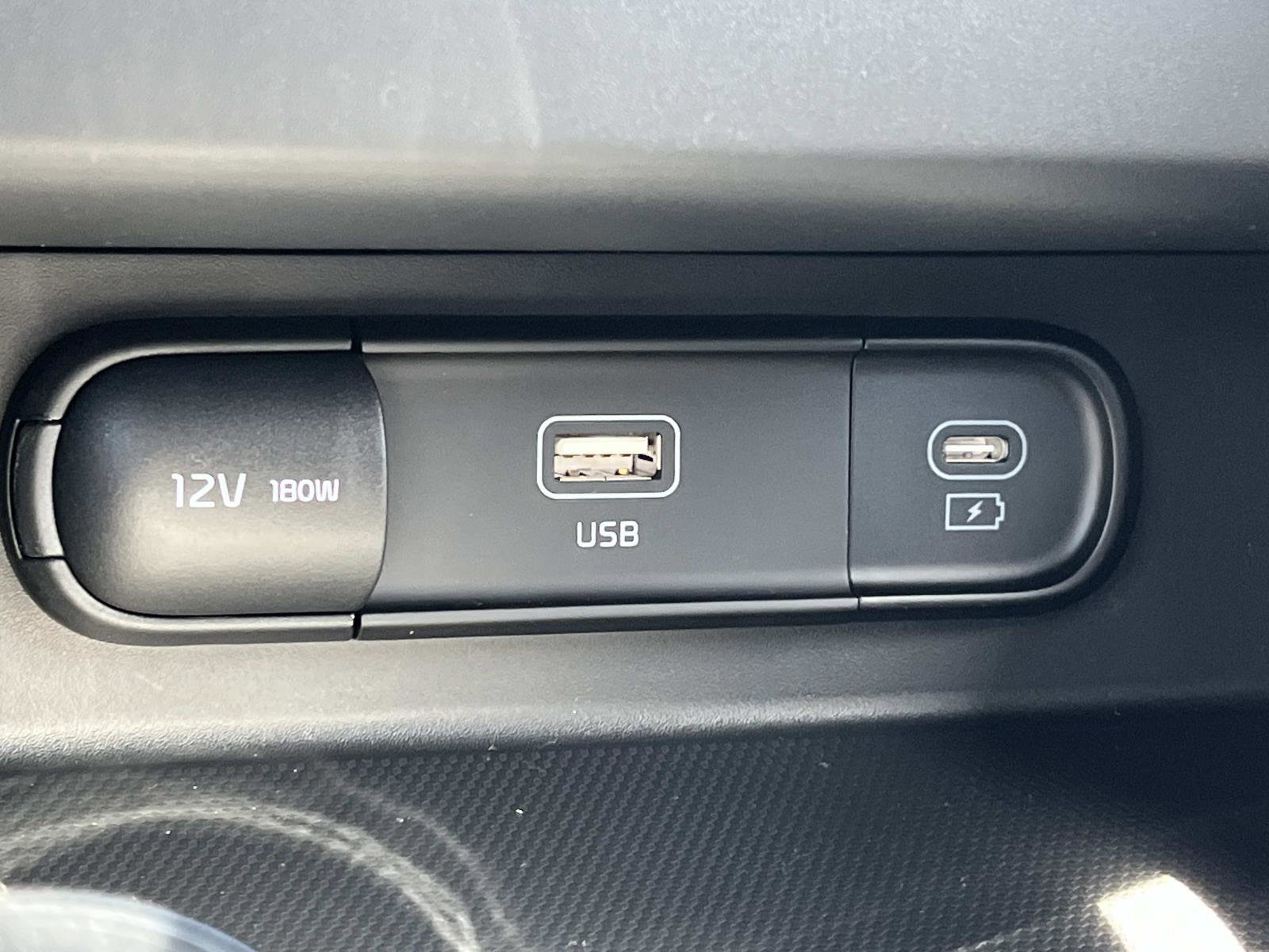 New 2026 Fusion Black Kia S image 28