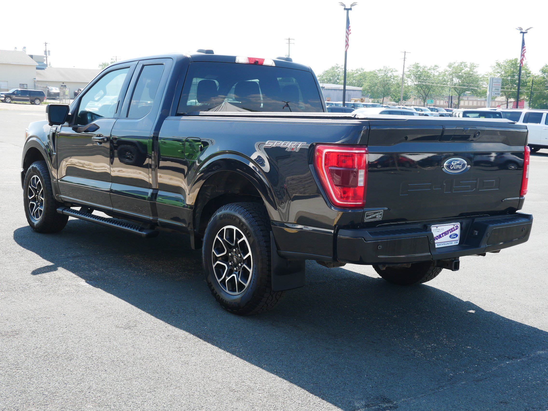 Used 2022 Black Ford XL image 6