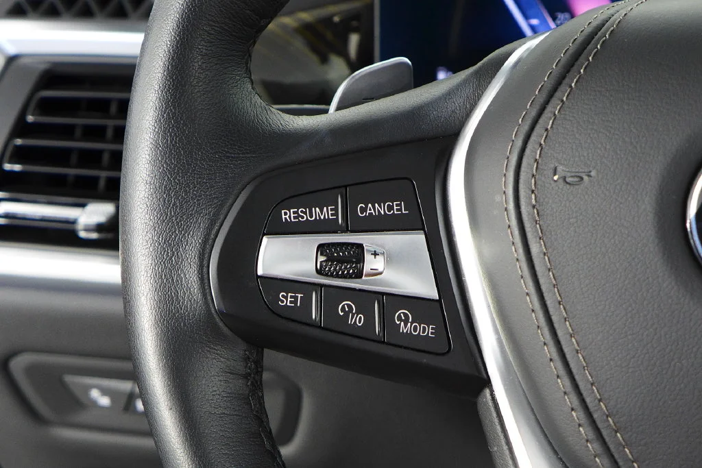 Used 2026 Blue BMW xDrive40i image 30