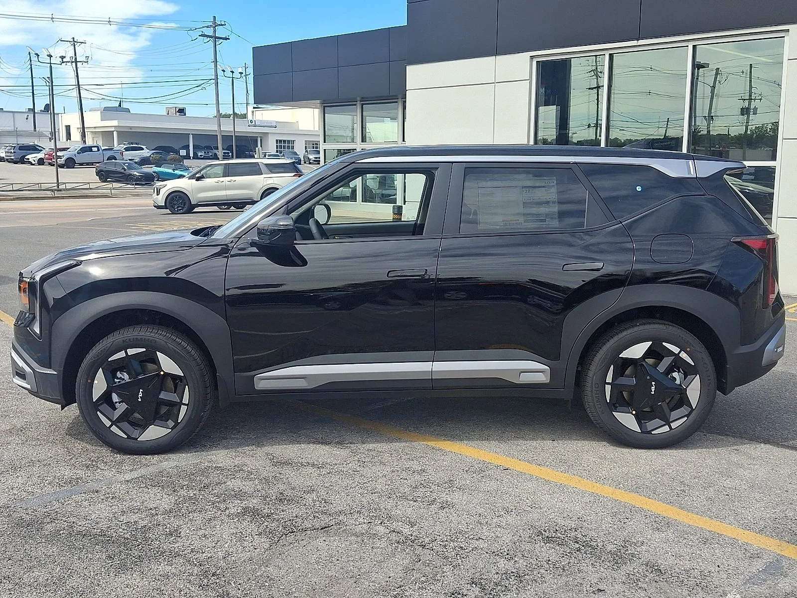 New 2027 Black Kia S image 5